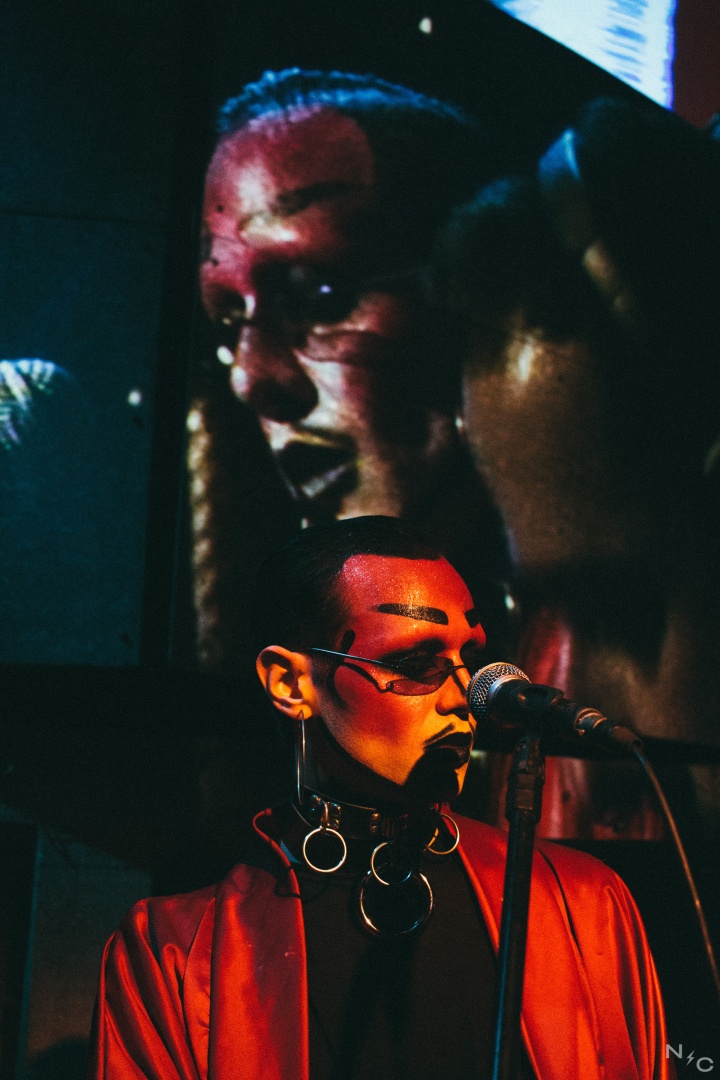 Vermelho Wonder // Teatro Oficina